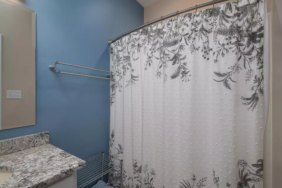 Bath - 103 Spyglass Dr, Georgetown, KY 40324 photo 4 of 5