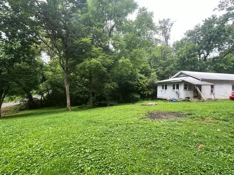 Exterior - 95 E Cypress St, Corbin, KY 40701 photo 7 of 9