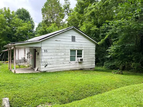 Exterior - 95 E Cypress St, Corbin, KY 40701 photo 8 of 9