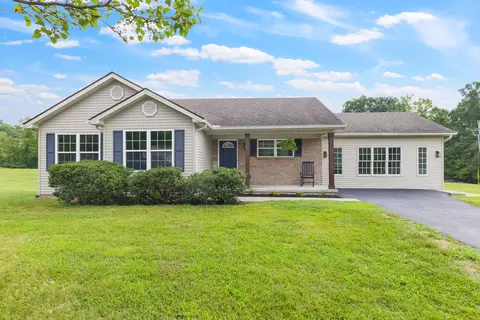 1001 Honeysuckle Ct, Berea, KY 40403