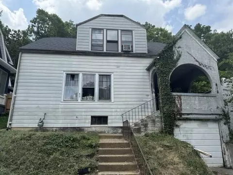 812 Shelby St, Frankfort, KY 40601