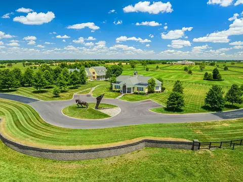 1651 Winchester Rd, Paris, KY 40361