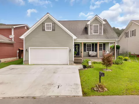 314 Indian Hills Dr, West Van Lear, KY 41268