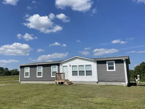 23 Driftwood Dr, Russell Springs, KY 42642