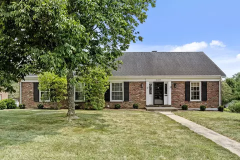 3220 Lansdowne Dr, Lexington, KY 40502