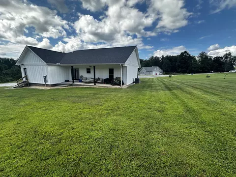 Exterior - 155 Sandy Rock Dr, Corbin, KY 40701 photo 4 of 7