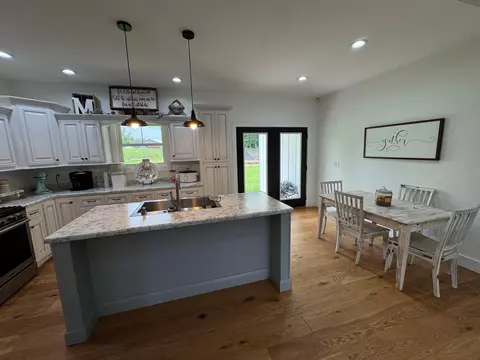 Kitchen - 155 Sandy Rock Dr, Corbin, KY 40701 photo 3 of 5