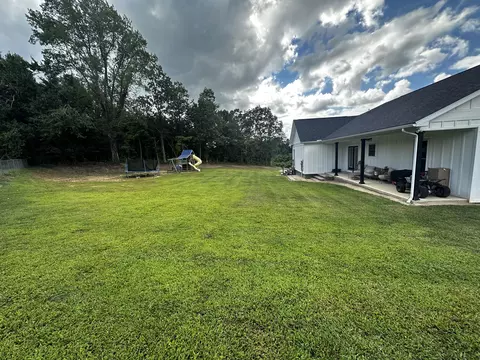 Exterior - 155 Sandy Rock Dr, Corbin, KY 40701 photo 3 of 7