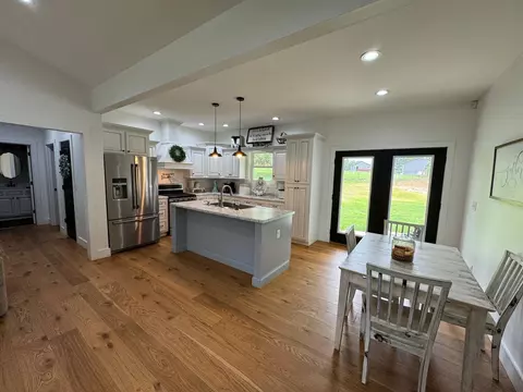 Kitchen - 155 Sandy Rock Dr, Corbin, KY 40701 photo 4 of 5