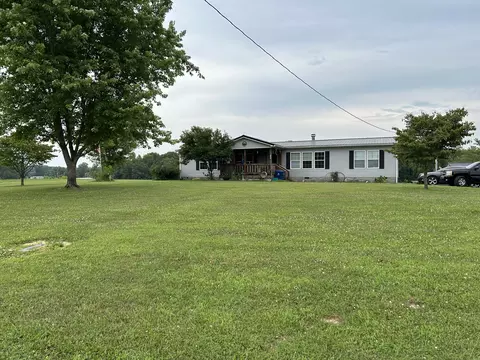 196 Alexander Spur Rd, Somerset, KY 42503