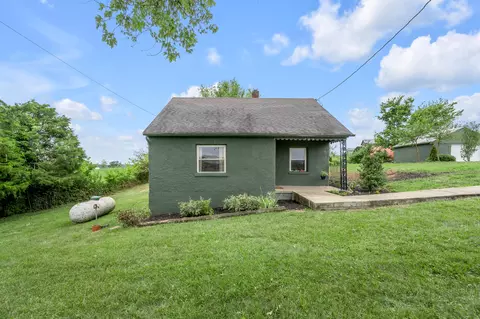 958 Pollys Bend Rd, Lancaster, KY 40444 photo 2