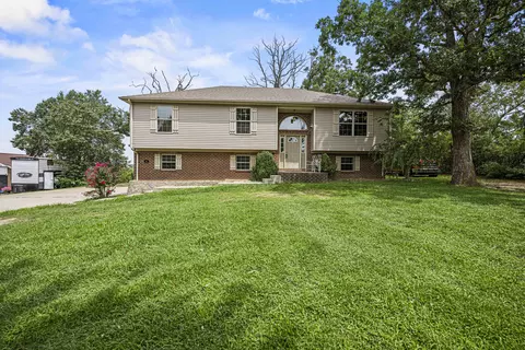 6 Old Wallaceton Rd, Berea, KY 40403