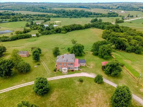 2888 Bardstown Rd, Springfield, KY 40069
