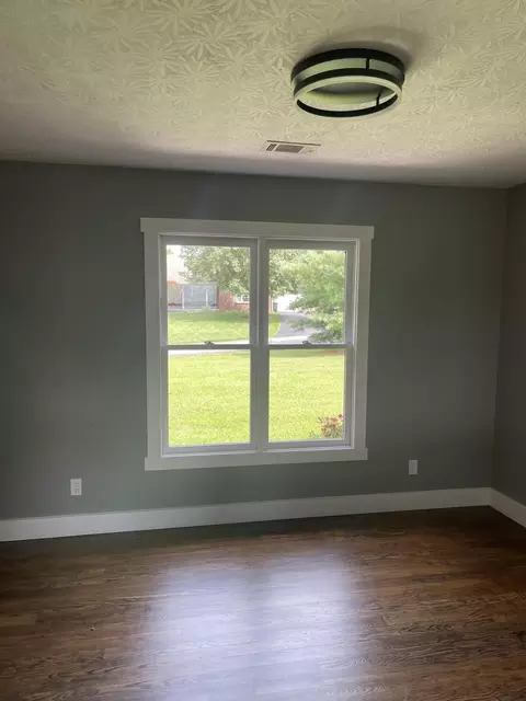Bedroom - 111 Pineview Loop, Columbia, KY 42728 photo 1 of 7