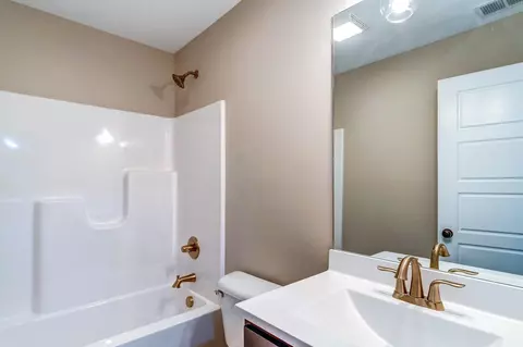 201 Brook Cv, Berea, KY 40403 photo 14