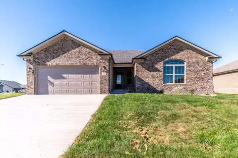 201 Brook Cv, Berea, KY 40403