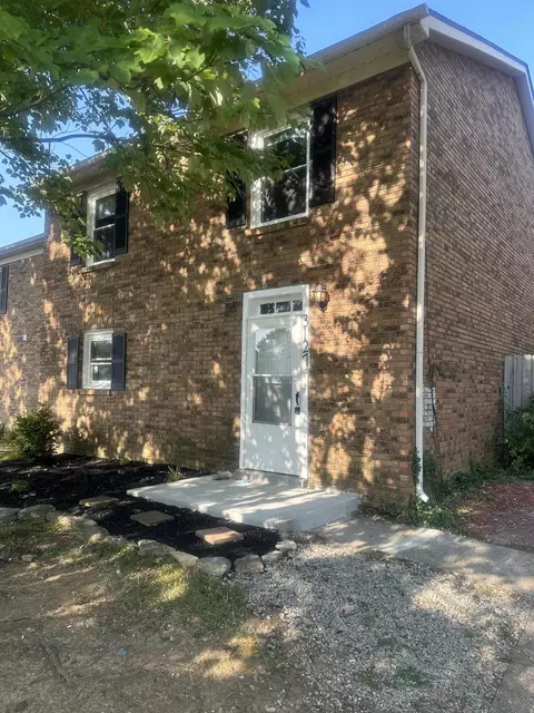 3127 High Ridge Dr, Lexington, KY 40517