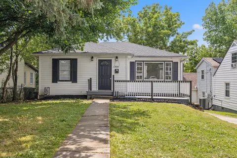 530 Emerson Dr, Lexington, KY 40505