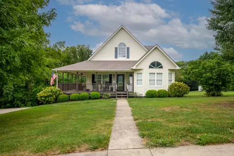1007 Woodland Dr, Richmond, KY 40475