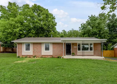 1091 Redwood Dr, Lexington, KY 40511