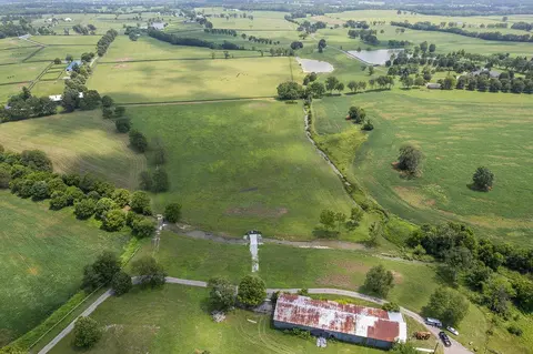 2249 Long Valley Ln, Lexington, KY 40511