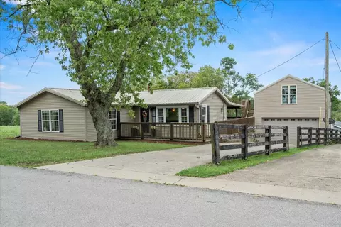 235 Milner Rd, Versailles, KY 40383
