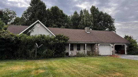 22 Countryside Ests, Waynesburg, KY 40489
