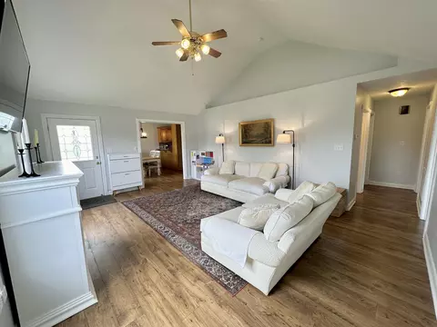 279 Pebble Branch Dr, Nancy, KY 42544 photo 12