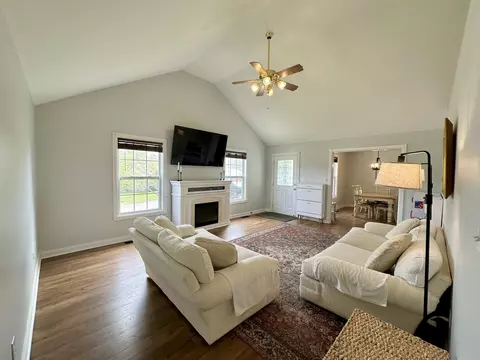 279 Pebble Branch Dr, Nancy, KY 42544 photo 10