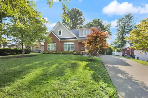 341 Garden Rd, Lexington, KY 40502