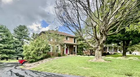 1160 Stirling Dr, Danville, KY 40422