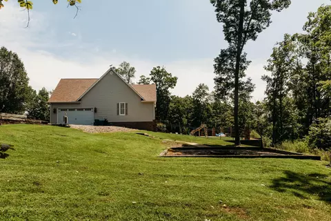 2100 Eagle Dr, Morehead, KY 40351 photo 9