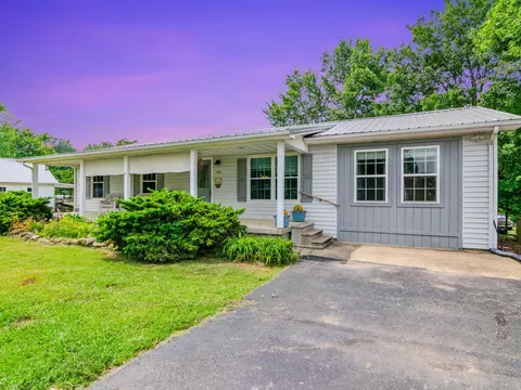135 Carey Rd, Russell Springs, KY 42642