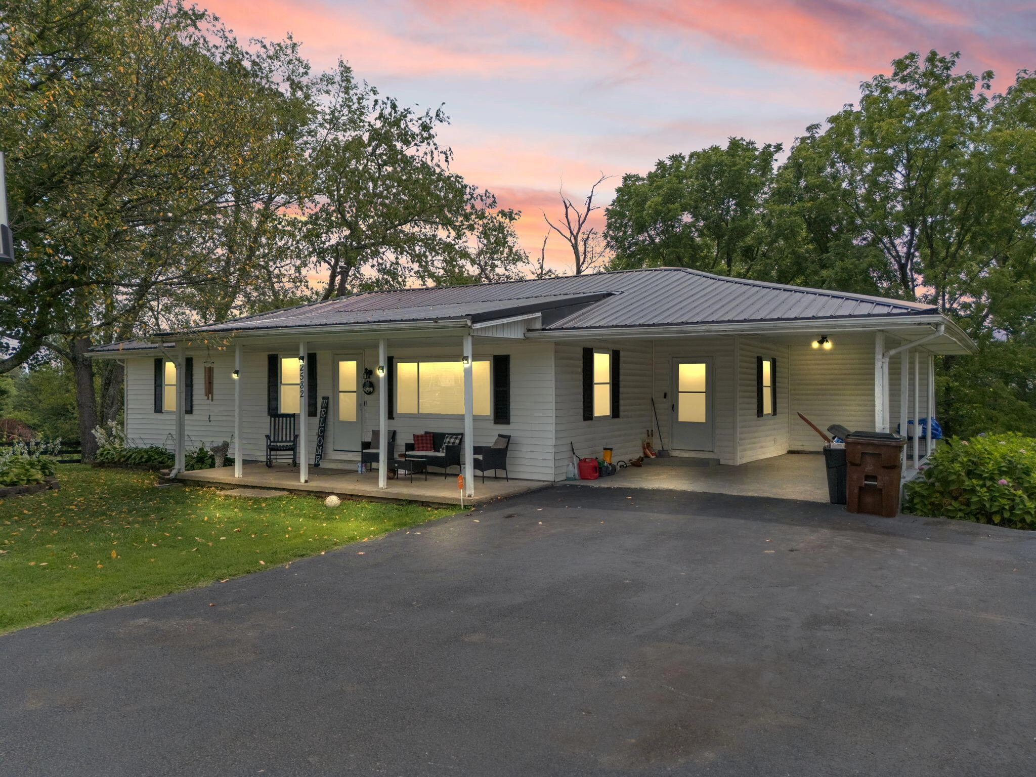2582 Cartwright Rd  