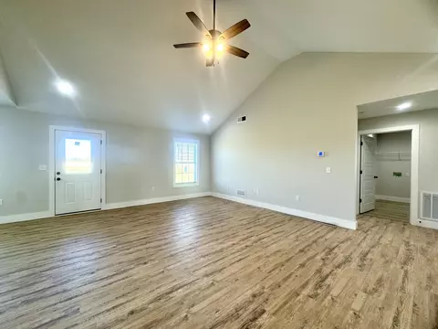 220 Brook Cv, Berea, KY 40403 photo 7