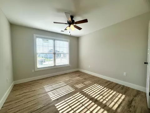 220 Brook Cv, Berea, KY 40403 photo 11