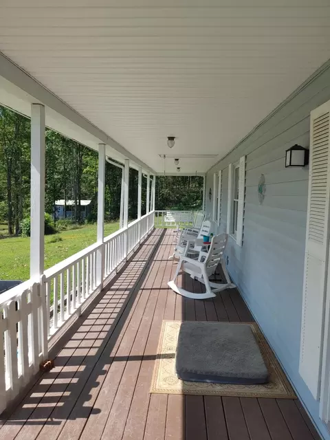 Exterior - 749 Huff School Rd, Mckee, KY 40447 photo 3 of 8