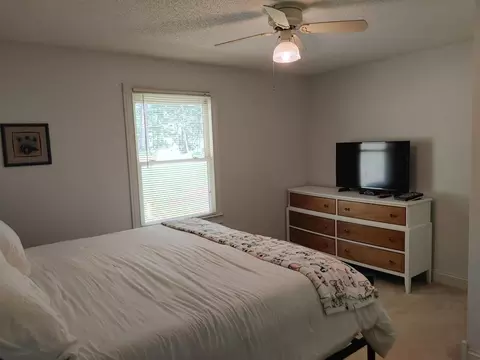 Bedroom - 749 Huff School Rd, Mckee, KY 40447 photo 1 of 3