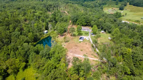 View/Area - 749 Huff School Rd, Mckee, KY 40447 photo 10 of 13