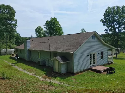 Exterior - 749 Huff School Rd, Mckee, KY 40447 photo 2 of 8