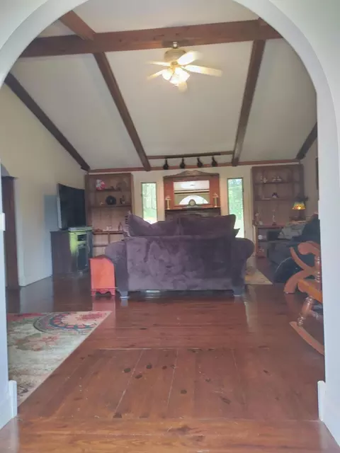 Entry Way - 749 Huff School Rd, Mckee, KY 40447 photo 1 of 5