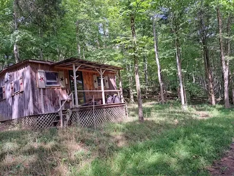 1339 Darrell Hisel Rd, Mckee, KY 40447