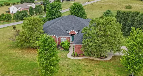 100 Ridgeview Ln, Georgetown, KY 40324