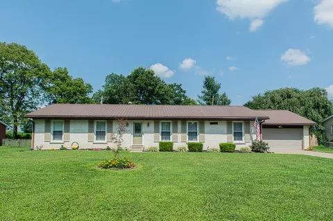 170 Bayberry Rd, Versailles, KY 40383