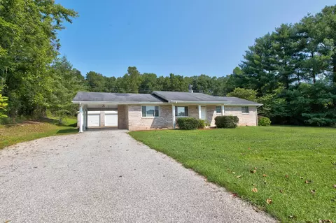 70 Poplar Ln, Morehead, KY 40351