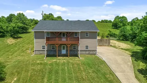 1022 Ky 906, Hustonville, KY 40437
