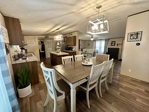 Dining - 144 Coy Mcmullin Rd, Eubank, KY 42567 photo 1 of 2
