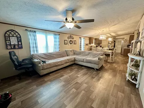 Living - 144 Coy Mcmullin Rd, Eubank, KY 42567 photo 4 of 4