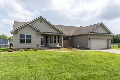 175 Bristol Ln, Mount Sterling, KY 40353