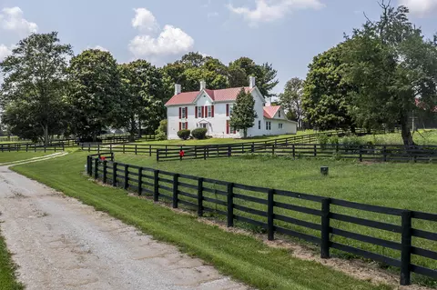 1051 Brentsville Rd, Paris, KY 40361